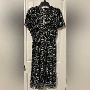 Chic Black and White Floral Midi Dress